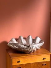 Load image into Gallery viewer, Large Silver Clam Shell