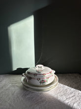 Load image into Gallery viewer, French Floral Soup Tureen Set