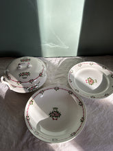 Load image into Gallery viewer, French Floral Soup Tureen Set