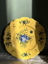 Load image into Gallery viewer, Pair of Yellow Scalloped French Plates