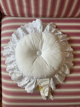 Load image into Gallery viewer, Vintage Round Shaped Embroidery Anglaise Cushion
