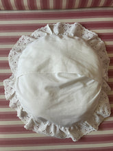 Load image into Gallery viewer, Vintage Round Shaped Embroidery Anglaise Cushion