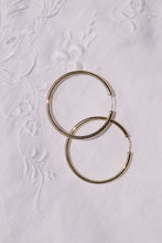 Load image into Gallery viewer, Vintage 9ct Gold Hoop Earrings
