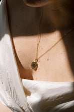 Load image into Gallery viewer, Vintage 9ct Gold Oval Locket on 9ct Gold Belcher Link Necklace