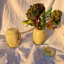 Load image into Gallery viewer, Onyx vase