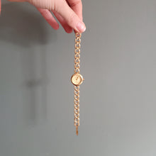 Load image into Gallery viewer, Vintage Women's Preloved/Vintage Gold Watch