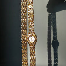 Load image into Gallery viewer, Vintage Women's Preloved/Vintage Watch and Bracelet