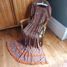 Load image into Gallery viewer, 1970s Paisley Maxi Dress