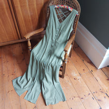 Load image into Gallery viewer, Olive Green Linen Button Down Midi Dress