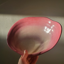 Load image into Gallery viewer, Antique Wedgewood Shell Plates