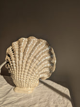 Load image into Gallery viewer, Large Ceramic Iridescent Clam Shell Lamp
