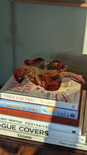 Load image into Gallery viewer, Vintage Murano Glass Flower Trinket Dish