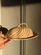 Load image into Gallery viewer, Carlton Ware Cheese or Butter Dish