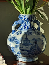 Load image into Gallery viewer, blue and white oriental trophy style vase
