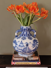 Load image into Gallery viewer, blue and white oriental trophy style vase