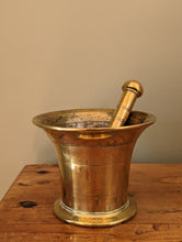 Load image into Gallery viewer, Georgian brass mortar and pestle