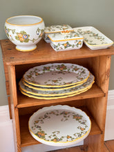 Load image into Gallery viewer, Vintage Italian Floral Ceramic Plate Set