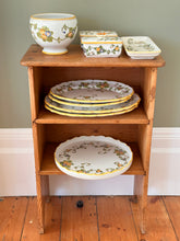 Load image into Gallery viewer, Vintage Italian Floral Ceramic Plate Set