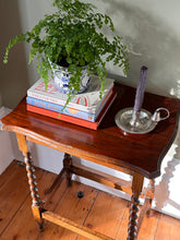 Load image into Gallery viewer, oak barley twist side table