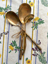 Load image into Gallery viewer, Vintage Bamboo Cutlery Set
