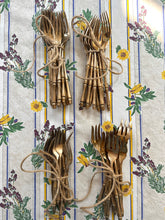 Load image into Gallery viewer, Vintage Bamboo Cutlery Set
