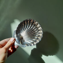 Load image into Gallery viewer, Silver Plated Shell Dish
