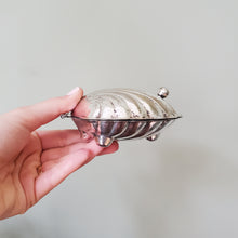 Load image into Gallery viewer, Clam Shell Butter Dish
