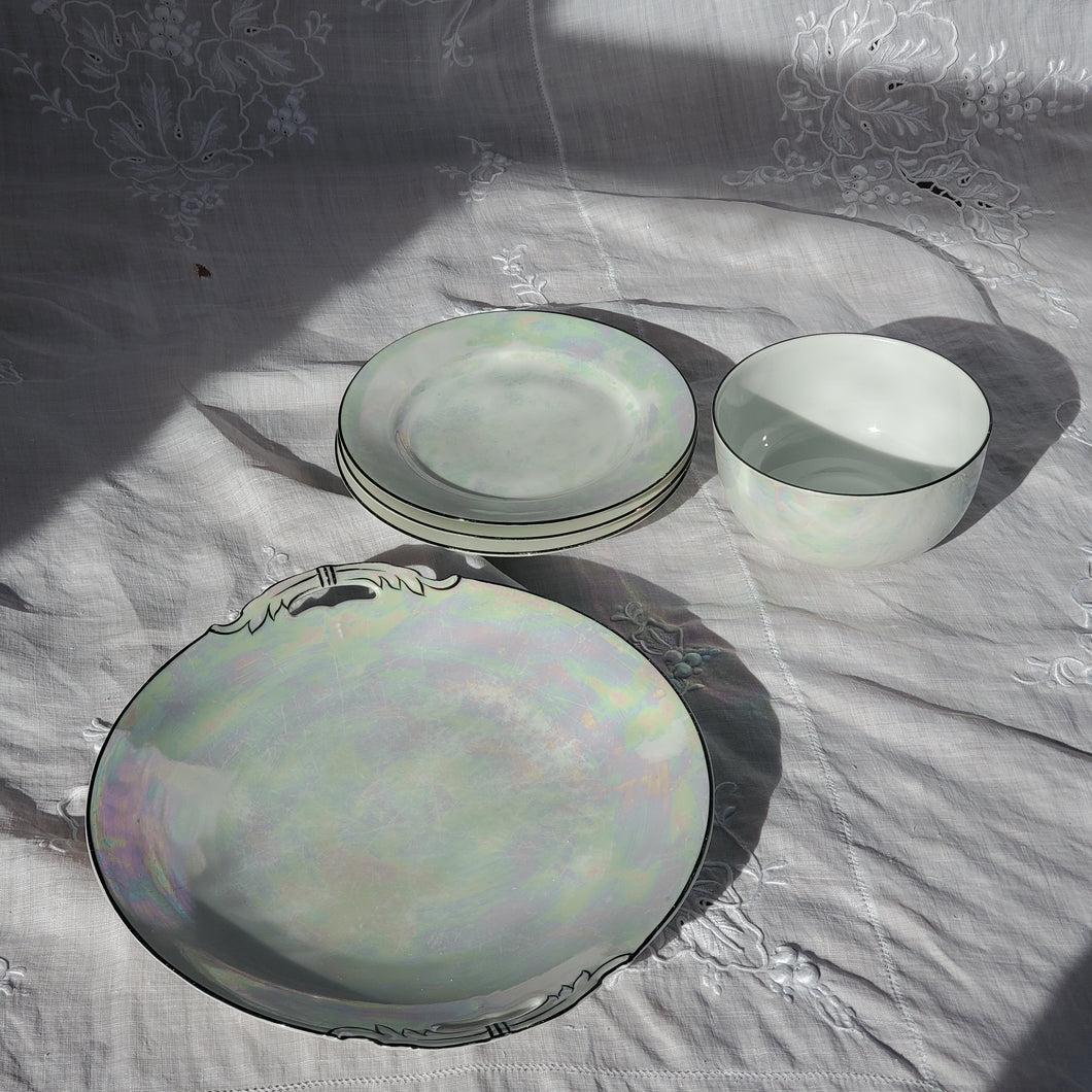 Set of Pearlescent Plates and Bowl