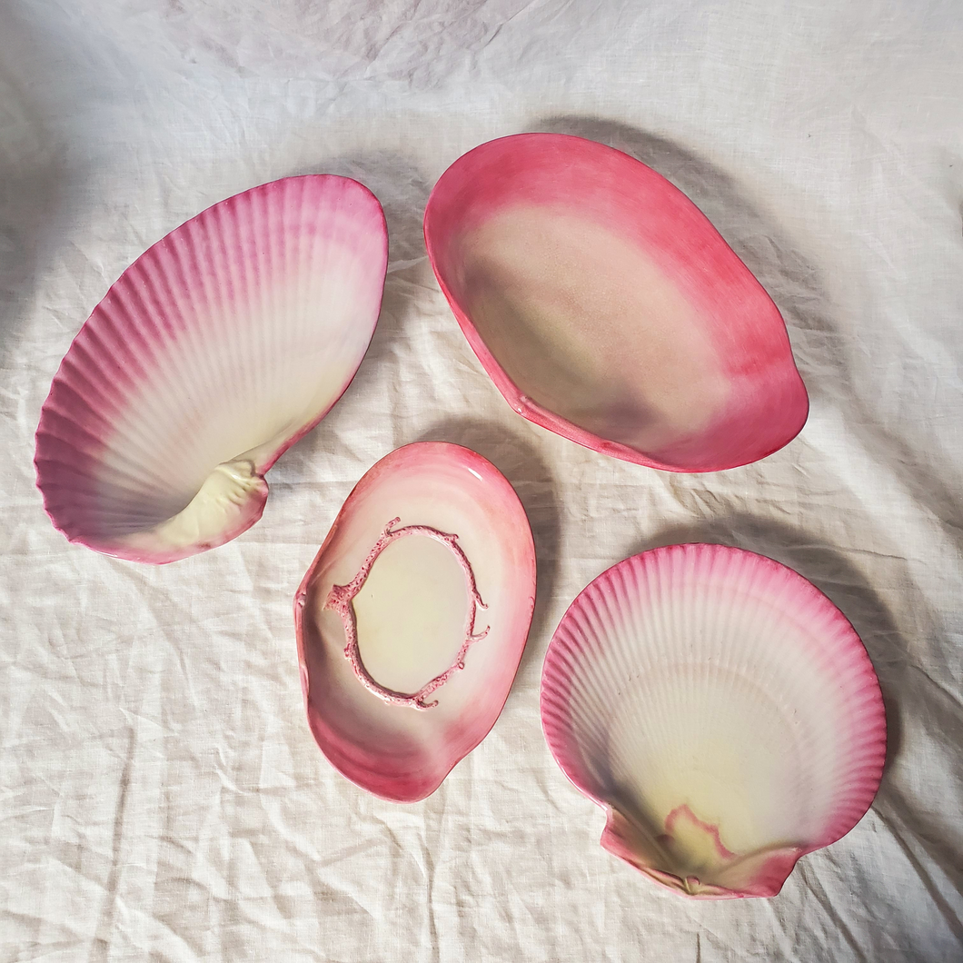 Antique Wedgewood Shell Plates