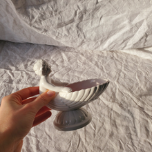 Load image into Gallery viewer, Cherub Shell Soap Dish
