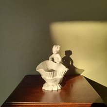 Load image into Gallery viewer, ceramic shell planter pots
