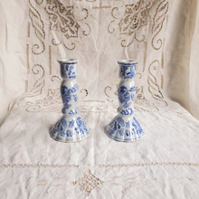Load image into Gallery viewer, Vintage white and blue oriental candle stick holders
