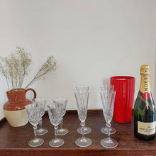 Load image into Gallery viewer, Antique 20th Century Twisted Barley Drinks Cocktail Trolley
