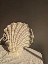 Load image into Gallery viewer, Large Ceramic Iridescent Clam Shell Lamp
