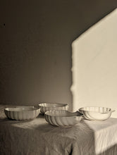 Load image into Gallery viewer, Set of four ceramic shell bowls
