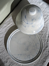 Load image into Gallery viewer, Ceramic marbled cheese dish
