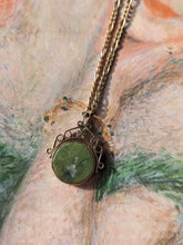 Load image into Gallery viewer, Antique 9ct Gold Green Agate Spinning Fob Pendant Necklace on 9ct Vintage Figaro Chain
