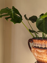 Load image into Gallery viewer, ceramic 1950s majolica style planter
