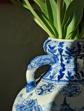 Load image into Gallery viewer, blue and white oriental trophy style vase
