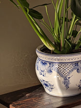 Load image into Gallery viewer, Ceramic Portuguese Pot Plant
