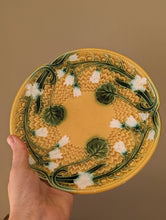 Load image into Gallery viewer, set of three majolica plates

