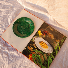 Load image into Gallery viewer, Vintage green leaf majolica leaf plate
