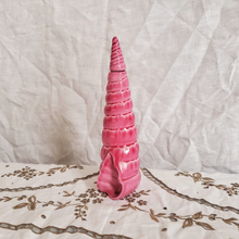 Load image into Gallery viewer, Pink shell Vinaigrette/Olive Oil Bottle
