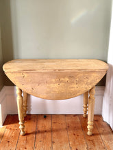 Load image into Gallery viewer, round drop leaf french farmhouse table
